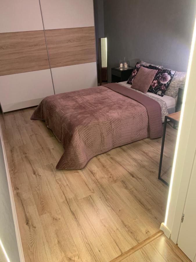 Appartamento Moderno Apartament Cracovia Esterno foto