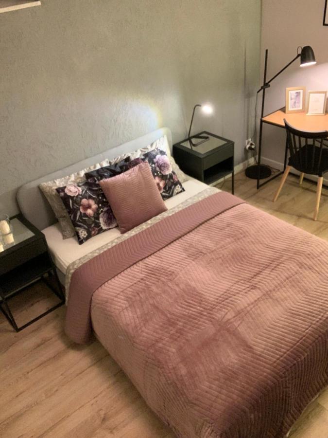 Appartamento Moderno Apartament Cracovia Esterno foto